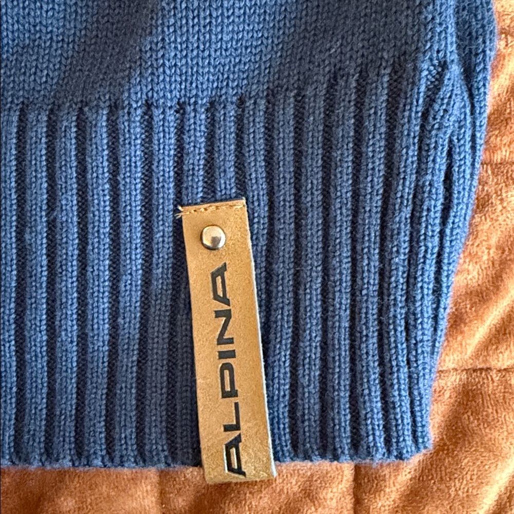 Alpina Sweater-Great for car lovers! - Picture 5 of 7